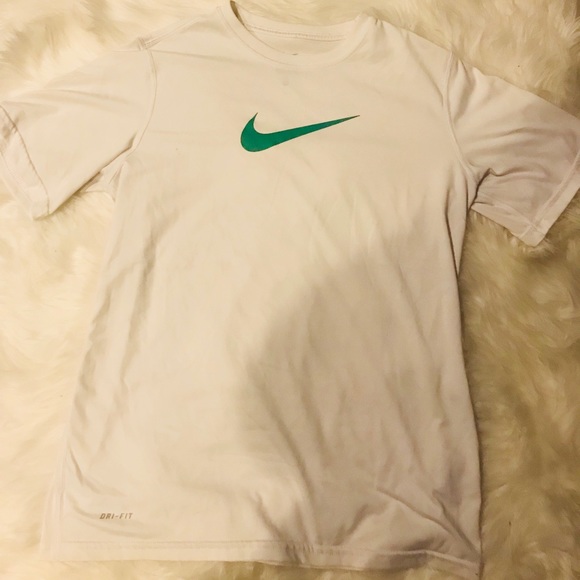 🚫SOLD🚫 Boy’s Large T-Shirts and Tank Top 🚫🚫 - Picture 2 of 6